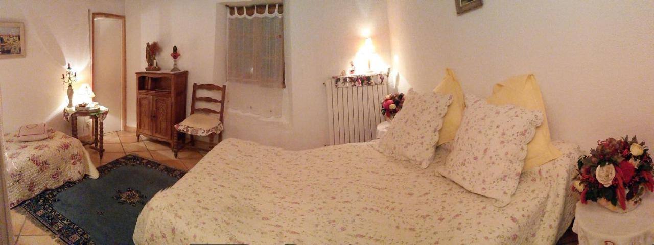 Domaine De Lara Bed & Breakfast Барселонет Екстериор снимка