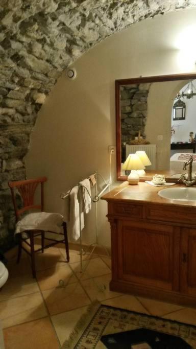 Domaine De Lara Bed & Breakfast Барселонет Екстериор снимка
