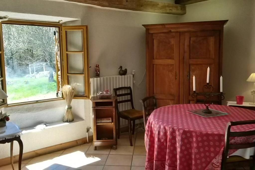 Domaine De Lara Bed & Breakfast Барселонет Екстериор снимка