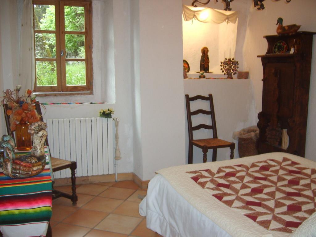 Domaine De Lara Bed & Breakfast Барселонет Стая снимка