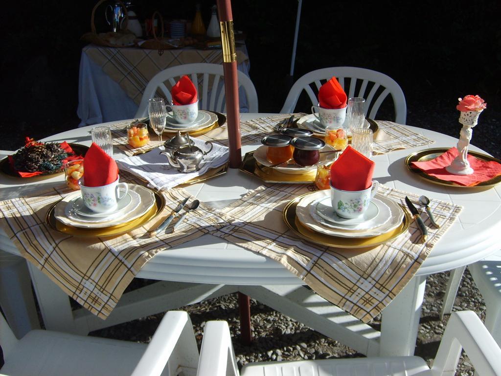 Domaine De Lara Bed & Breakfast Барселонет Екстериор снимка