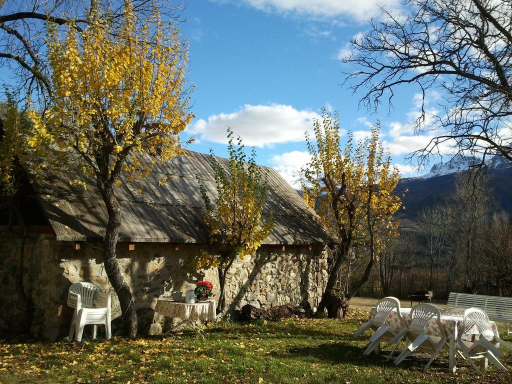 Domaine De Lara Bed & Breakfast Барселонет Екстериор снимка