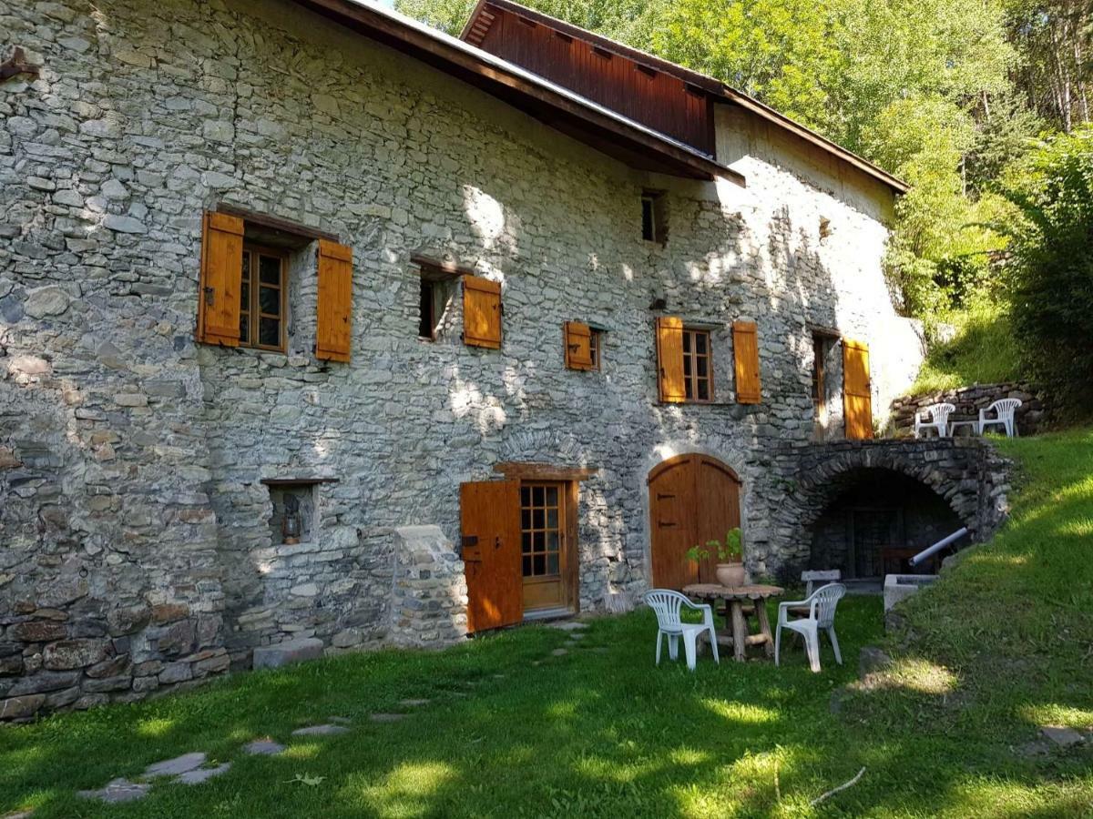 Domaine De Lara Bed & Breakfast Барселонет Екстериор снимка